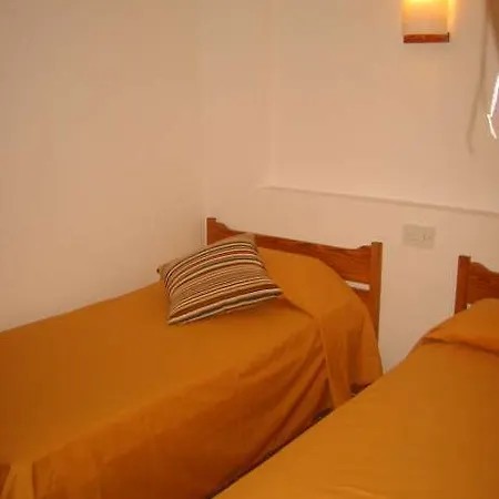 Hotel Confort Plaza *